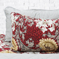 White roses over wine red floral spread - 6 pieces bed spread set - waseeh.com