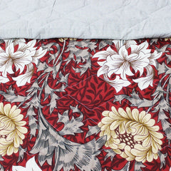 White roses over wine red floral spread - 6 pieces bed spread set - waseeh.com