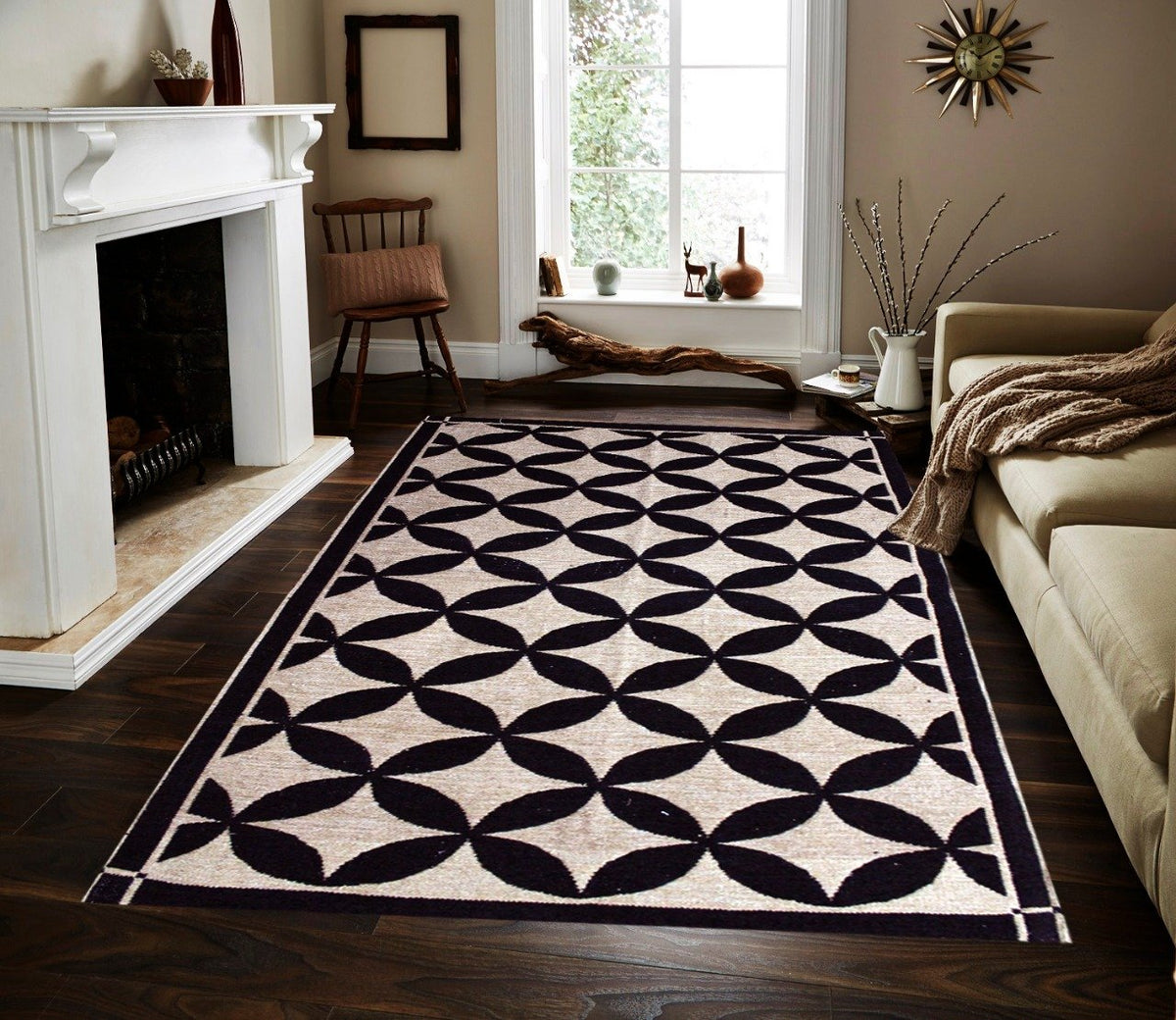 Geometric Floral - Hand-woven Woolen Rug - Double Seam - 4' x 6' - waseeh.com